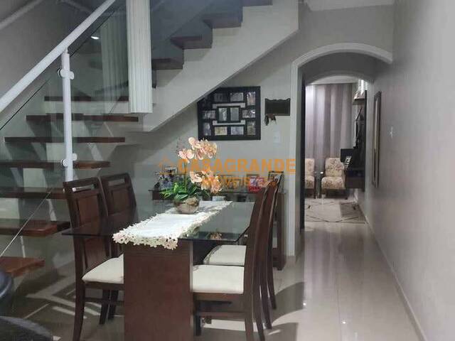 #11842 - Casa para Venda em São José dos Campos - SP