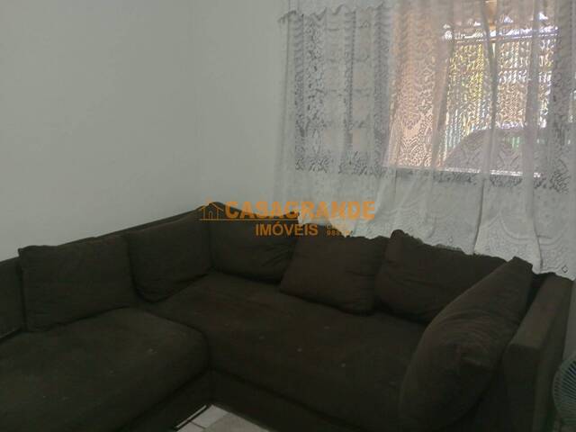 Casa para Venda em São José dos Campos - 5