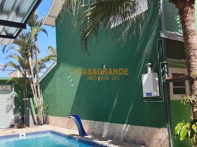 Casa para Venda em São José dos Campos - 5