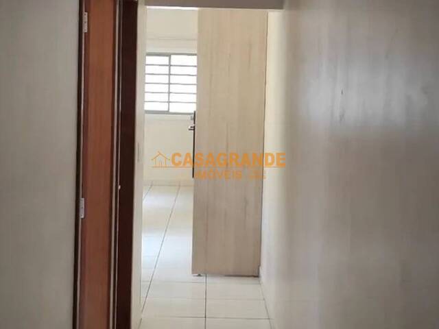 Casa para Venda em São José dos Campos - 5