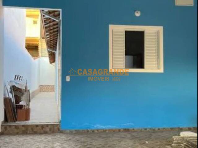#7271 - Casa para Venda em São José dos Campos - SP - 2