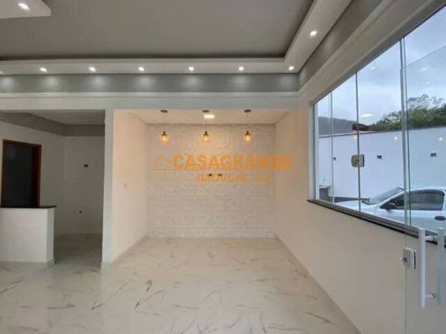 Casa para Venda em São José dos Campos - 5