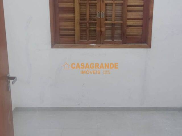 #7689 - Casa para Venda em São José dos Campos - SP - 2