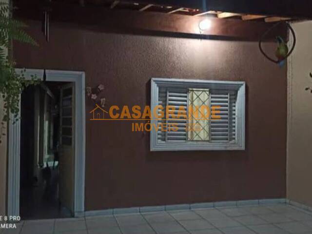 #7924 - Casa para Venda em São José dos Campos - SP - 1
