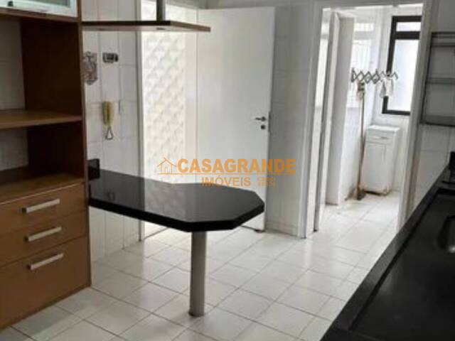 #8031 - Apartamento para Venda em São José dos Campos - SP - 3