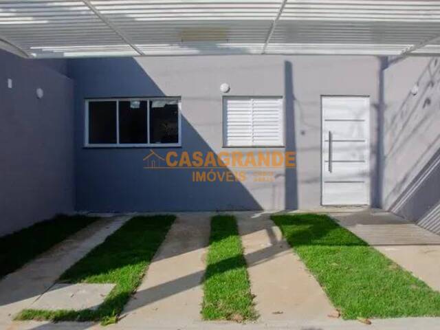 #8034 - Casa para Venda em São José dos Campos - SP - 2