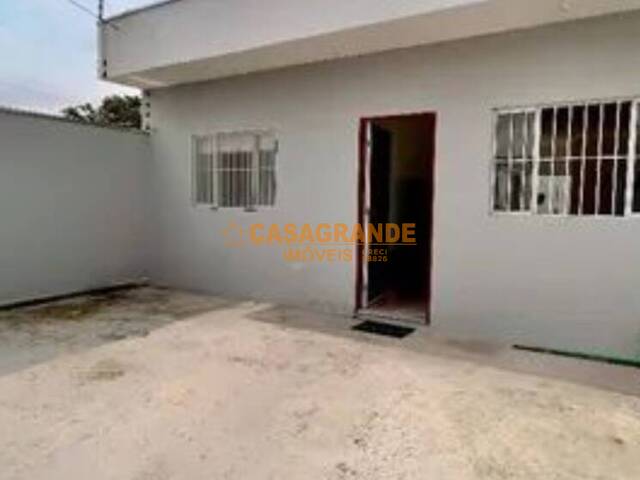 #8110 - Casa para Venda em São José dos Campos - SP - 2