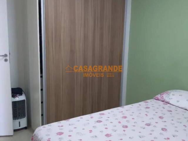 #8201 - Apartamento para Venda em São José dos Campos - SP - 2