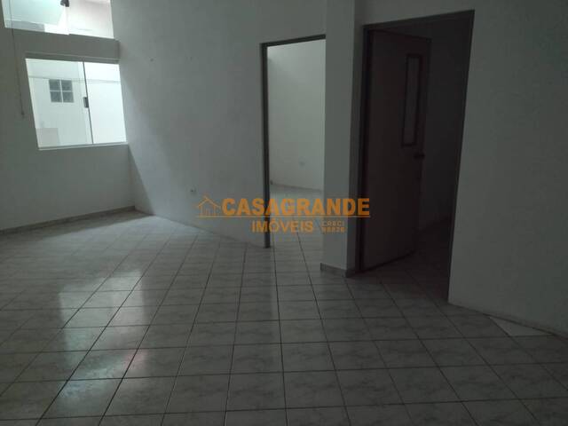 #8384 - Casa para Locação em São José dos Campos - SP - 3