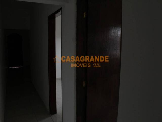 #8424 - Casa para Venda em São José dos Campos - SP - 3