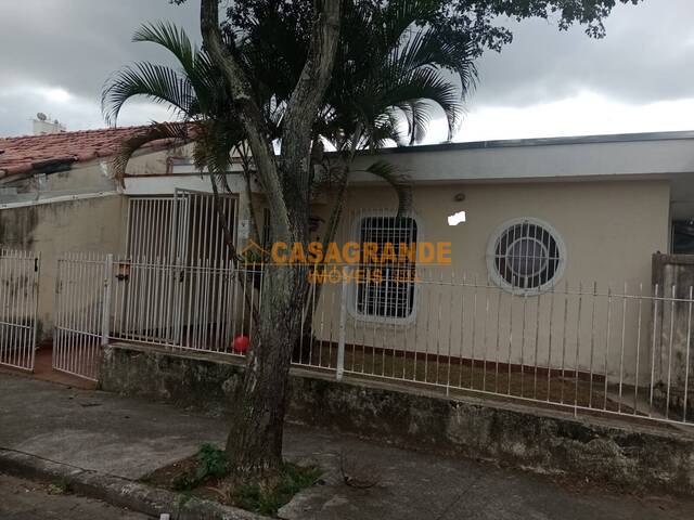 #8443 - Casa para Venda em São José dos Campos - SP - 1