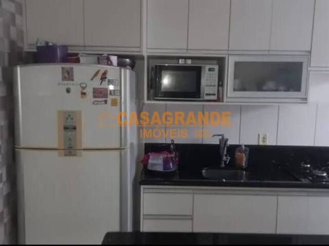 #8455 - Apartamento para Venda em São José dos Campos - SP - 1