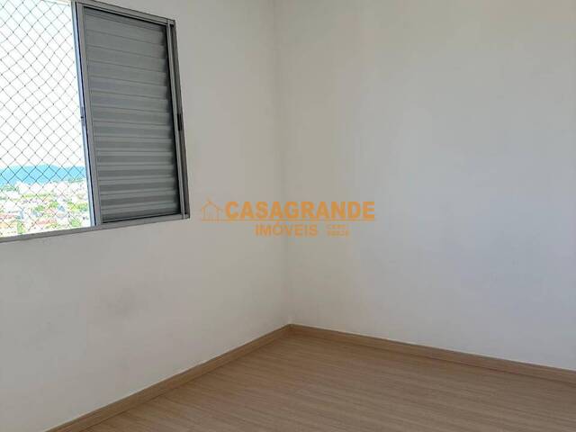 Apartamento para Venda em São José dos Campos - 3