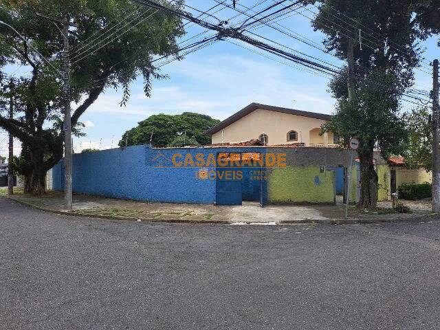 Casa para Venda em São José dos Campos - 1