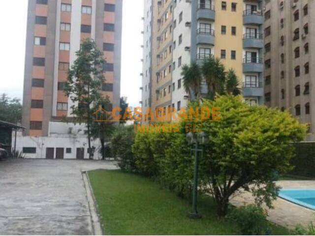 #8806 - Apartamento para Venda em São José dos Campos - SP - 1