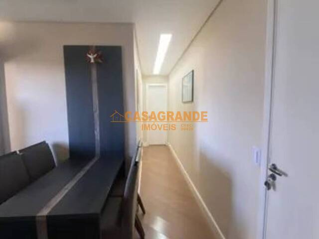 #8960 - Apartamento para Venda em São José dos Campos - SP - 2