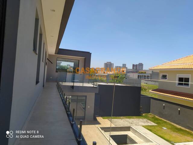 Casa para Venda em São José dos Campos - 3