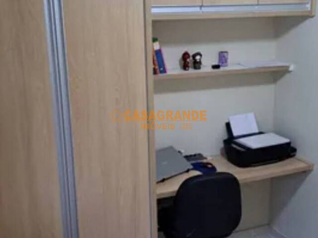 Casa para Venda em São José dos Campos - 5