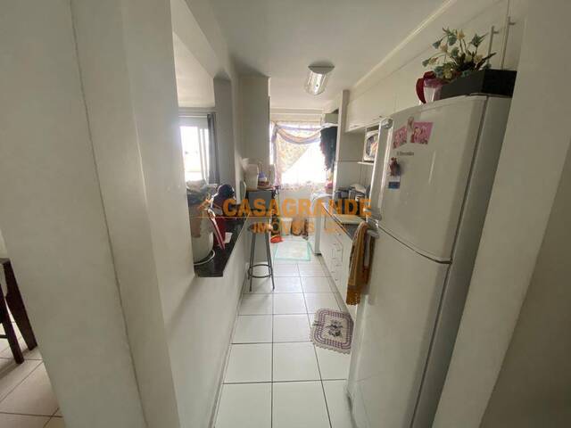#9650 - Apartamento para Venda em São José dos Campos - SP