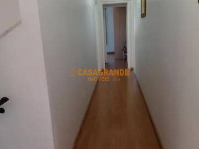 Casa para Venda em São José dos Campos - 5