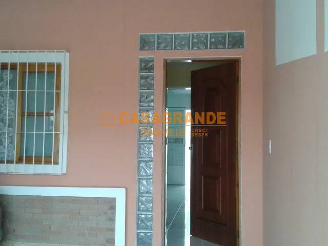 Casa para Venda em São José dos Campos - 4