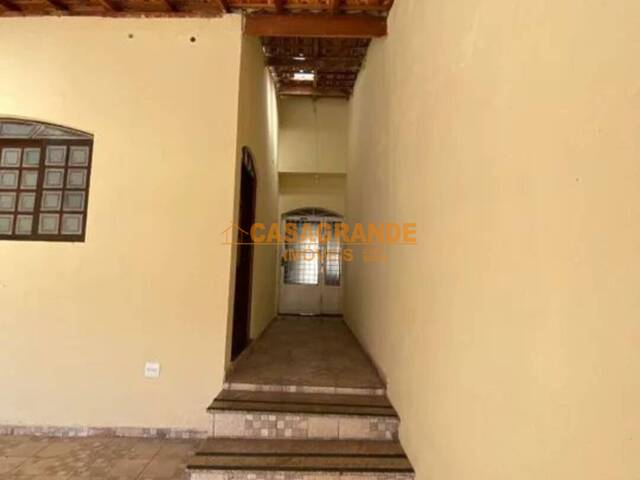 #10310 - Casa para Venda em São José dos Campos - SP - 2