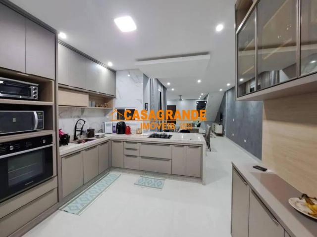 #10511 - Casa para Venda em São José dos Campos - SP - 2