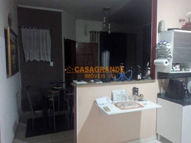 Casa para Venda em São José dos Campos - 5
