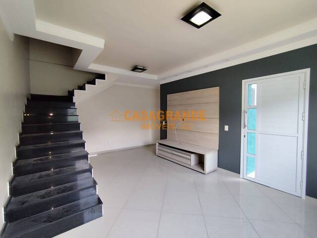 Casa para Locação em São José dos Campos - 4