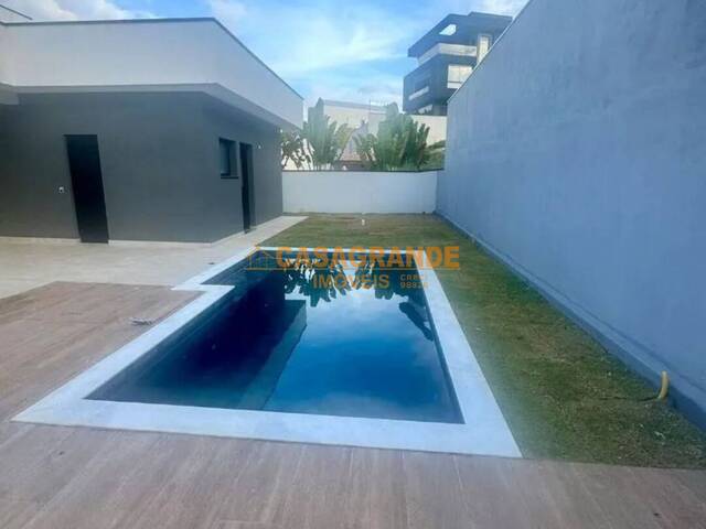 Casa para Venda em São José dos Campos - 5