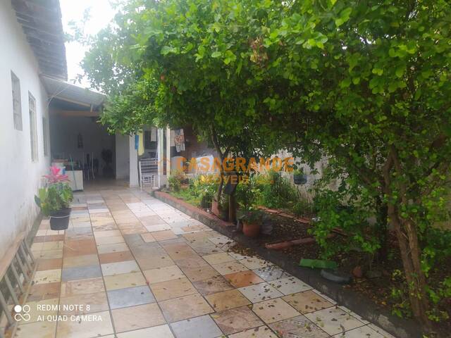Casa para Venda em São José dos Campos - 4