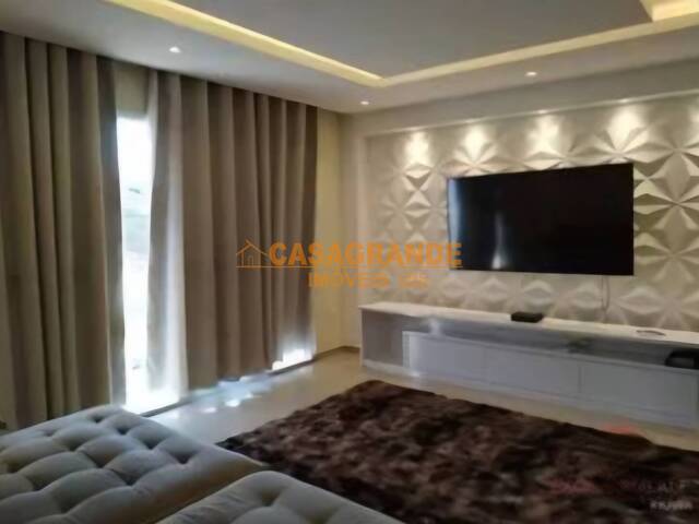 Casa para Venda em São José dos Campos - 2