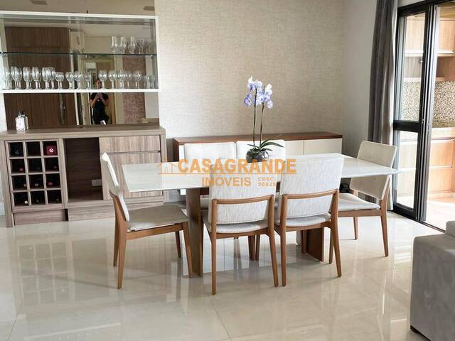 #10878 - Apartamento para Venda em São José dos Campos - SP