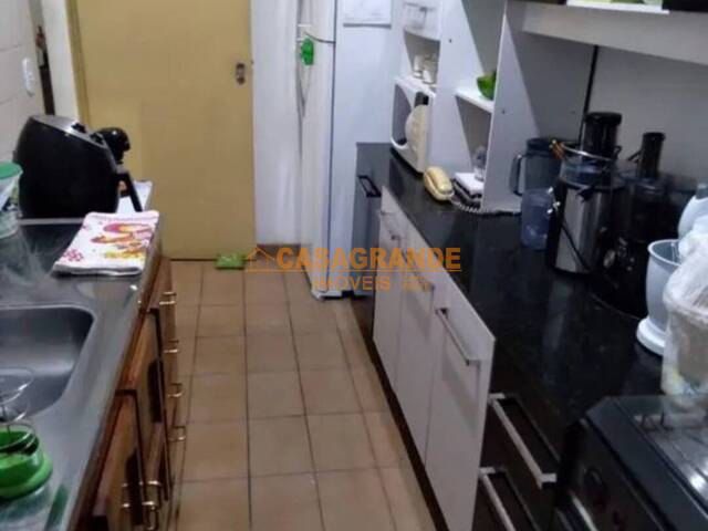 Apartamento para Venda em São José dos Campos - 4