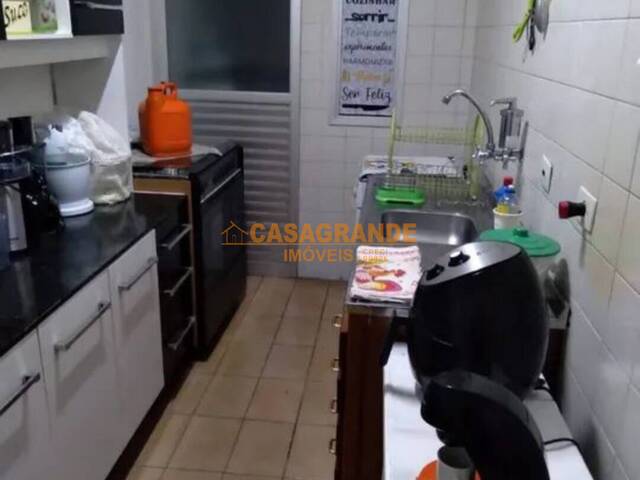 #10882 - Apartamento para Venda em São José dos Campos - SP - 3