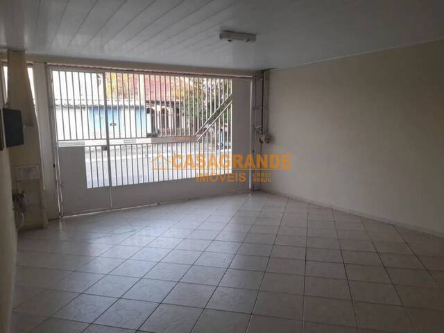 #10894 - Casa para Venda em São José dos Campos - SP - 2