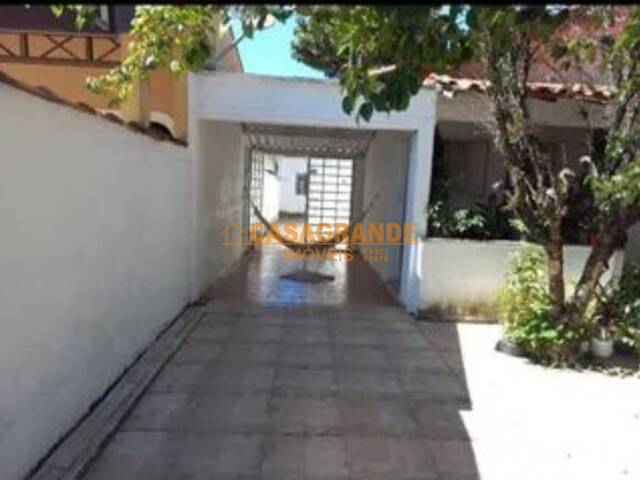 Casa para Venda em São José dos Campos - 4