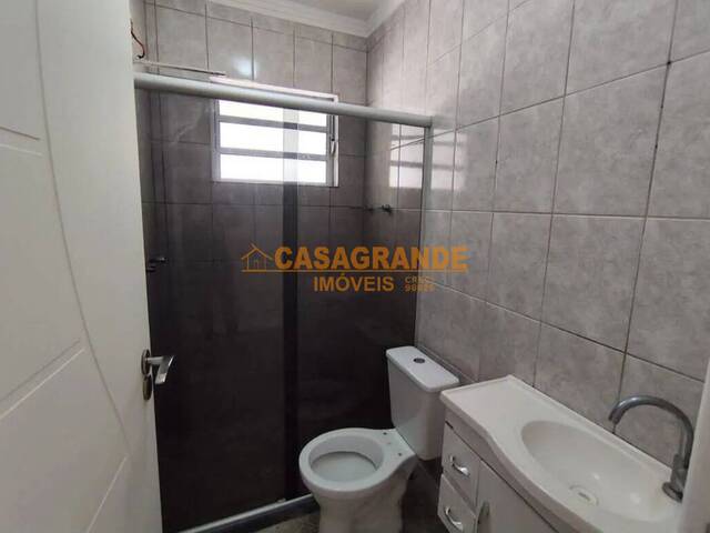 Casa para Venda em São José dos Campos - 5