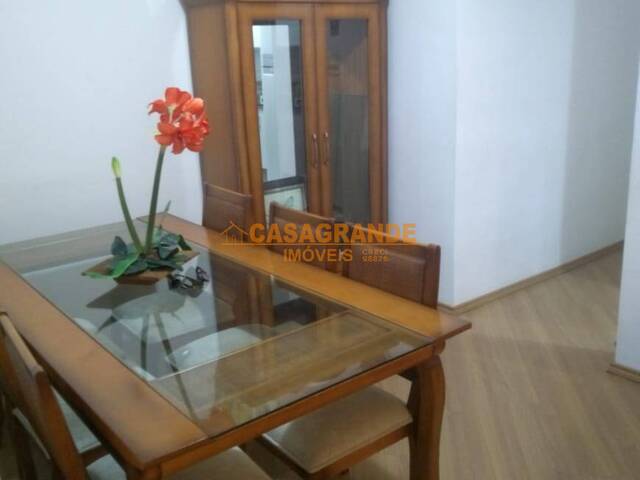 #10990 - Apartamento para Venda em São José dos Campos - SP