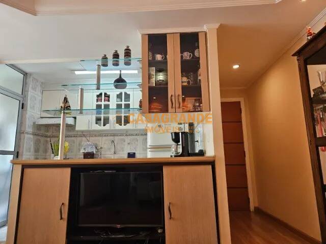 Apartamento para Venda em São José dos Campos - 4