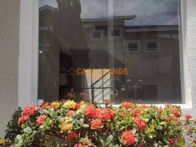 Casa para Venda em São José dos Campos - 3