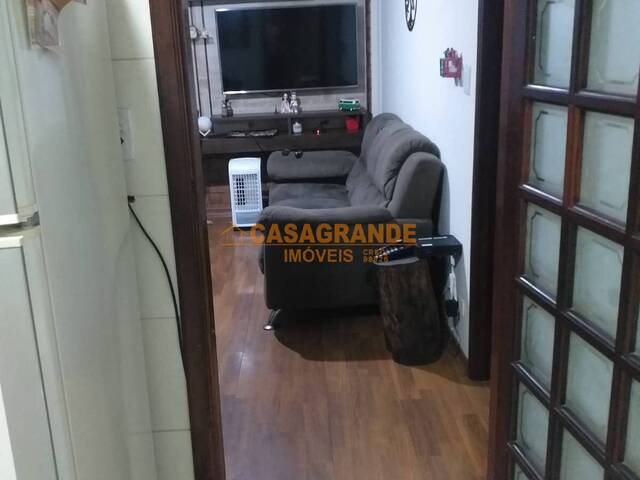 Apartamento para Venda em São José dos Campos - 4