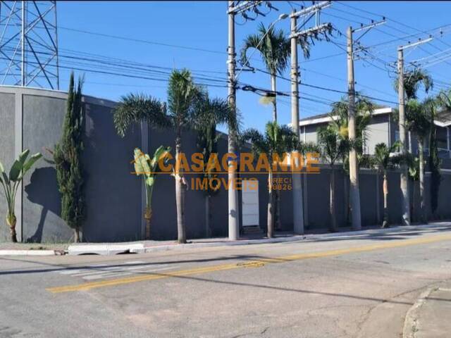 #11009 - Casa para Venda em São José dos Campos - SP - 2