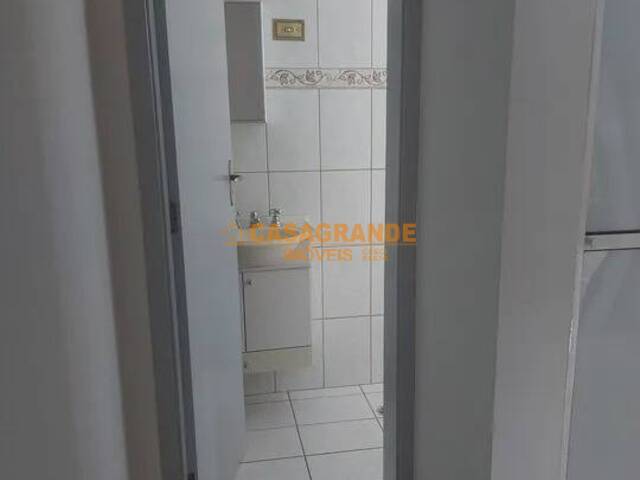 #11014 - Casa para Venda em Jacareí - SP - 3