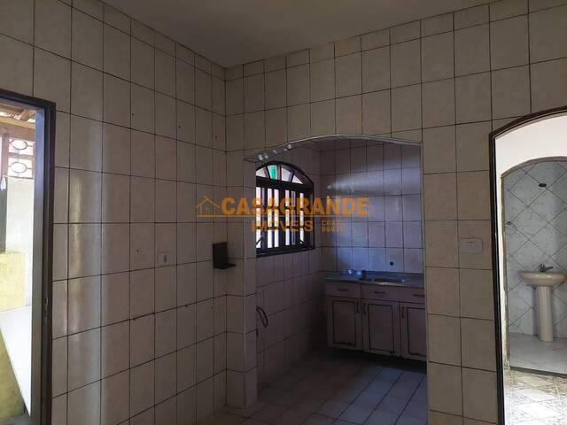 Casa para Venda em São José dos Campos - 5