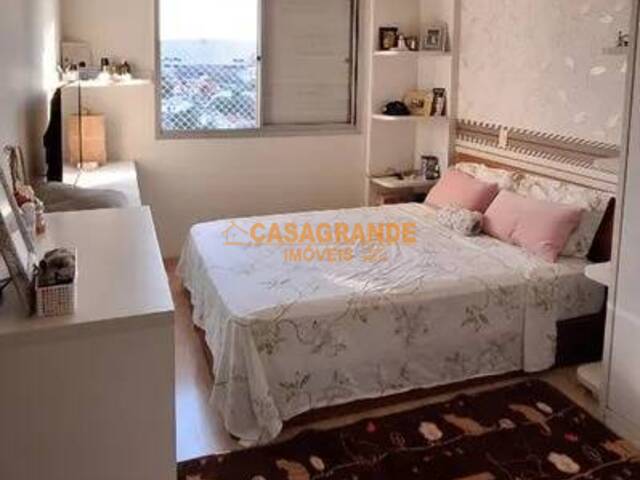 Apartamento para Venda em São José dos Campos - 4