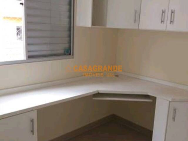 Apartamento para Venda em São José dos Campos - 4
