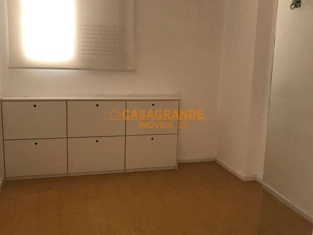 Apartamento para Venda em São José dos Campos - 4