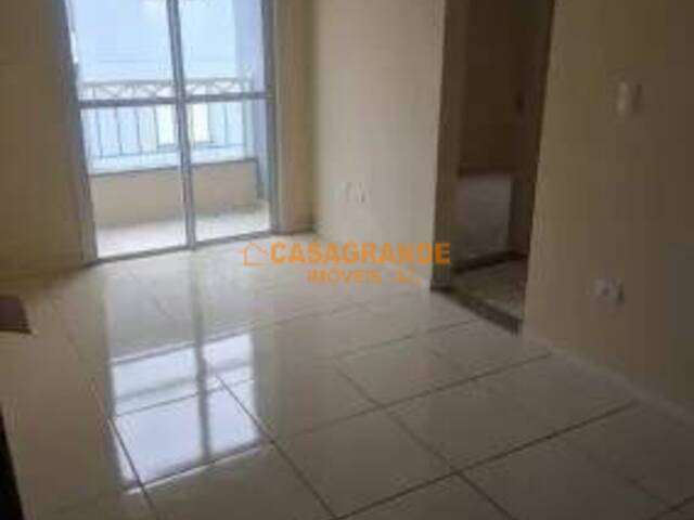Apartamento para Venda em São José dos Campos - 2