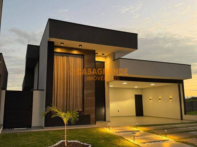 #11065 - Casa para Venda em Caçapava - SP - 1